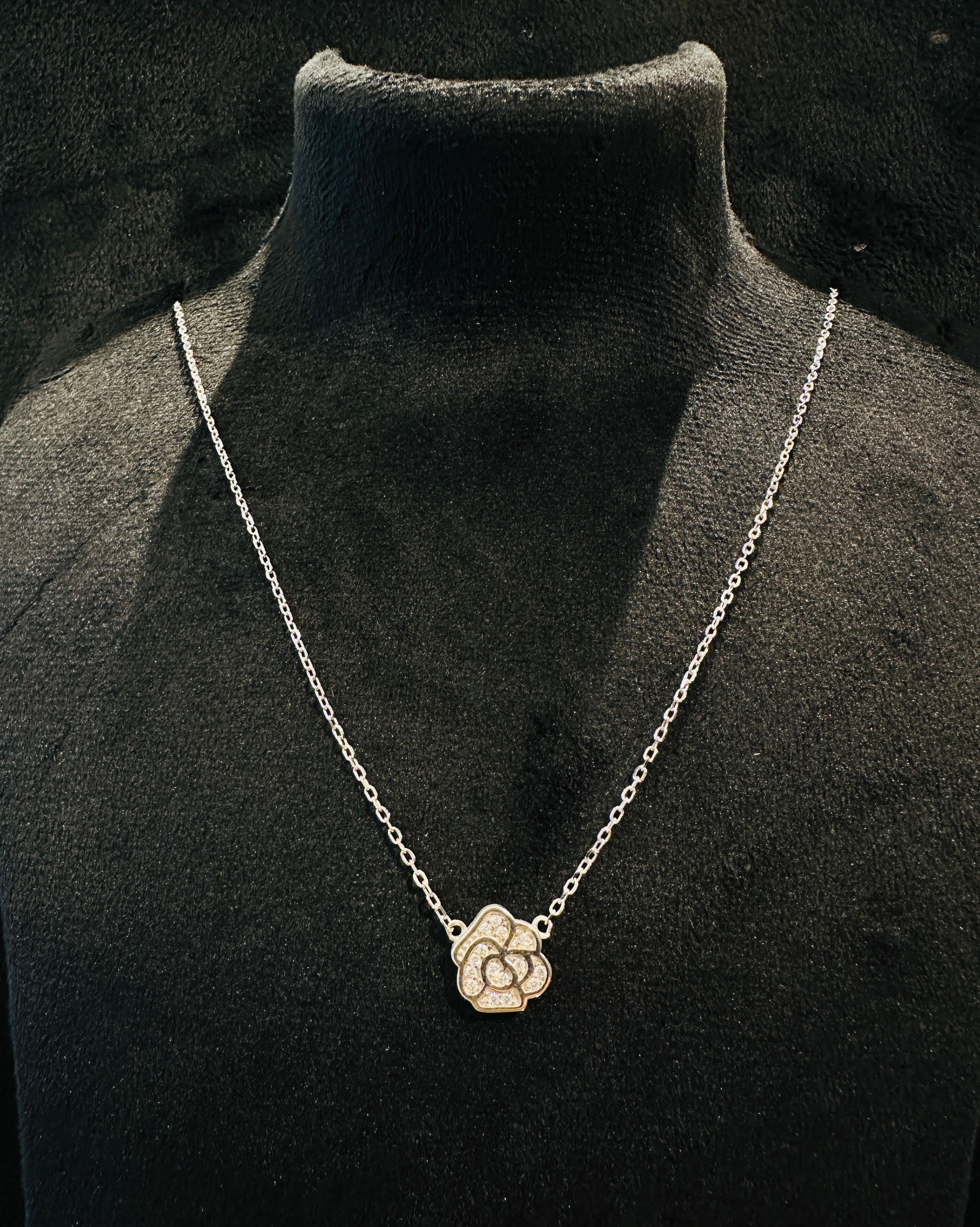 Bloom Necklace