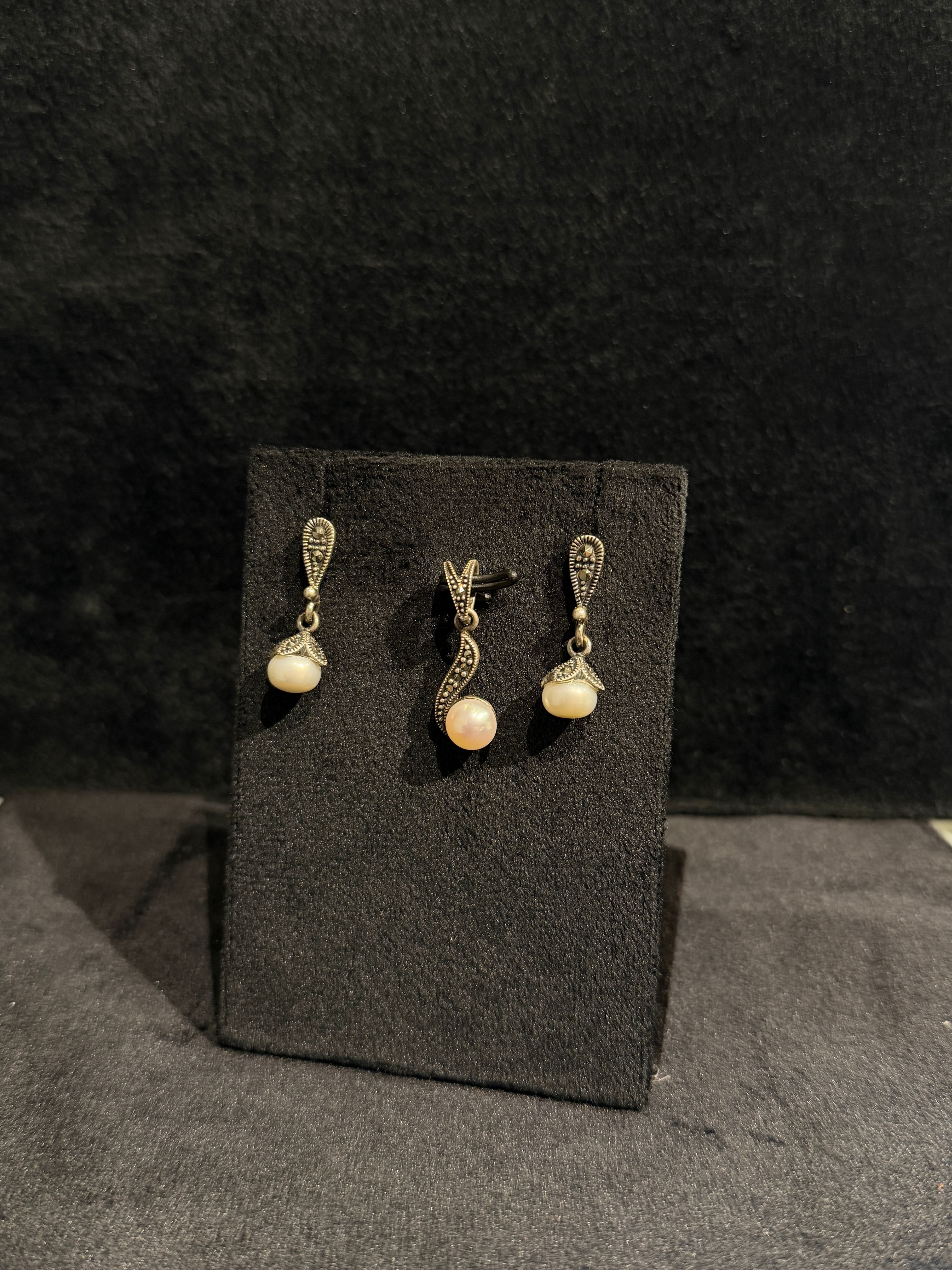 Pearl Marcasite Pendant Set