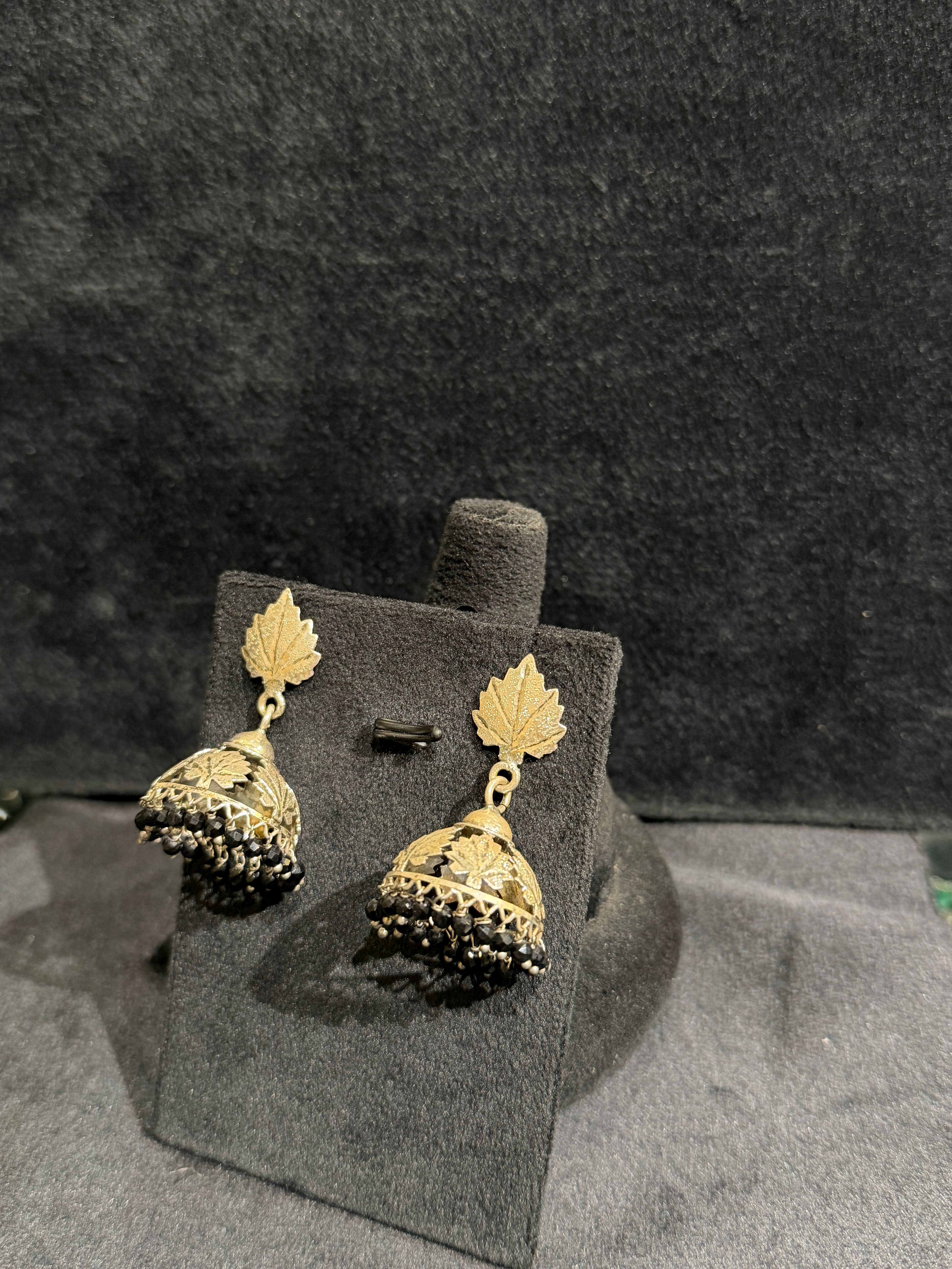 Black stone Chinar Jumka